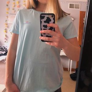 Vineyard Vines T-shirt!!